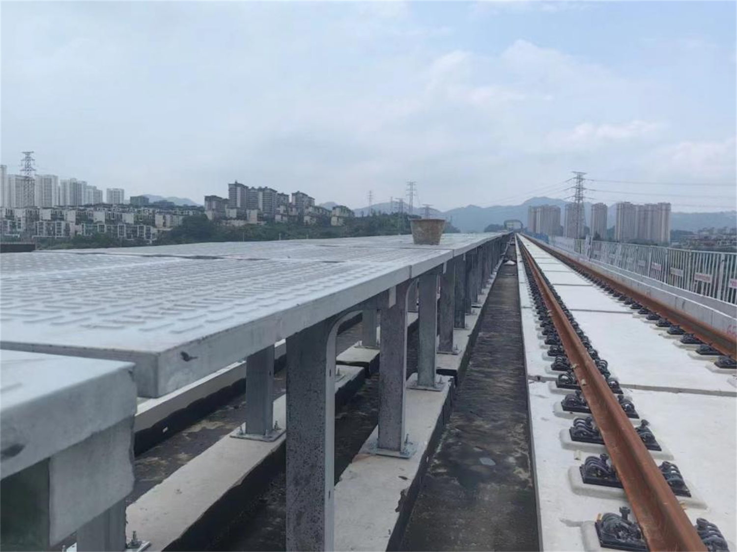 12ef1f21334e4a4b9af047ac62b87cf